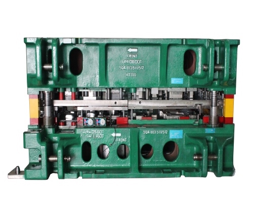 What are the characteristics and classifications of hardware stamping molds